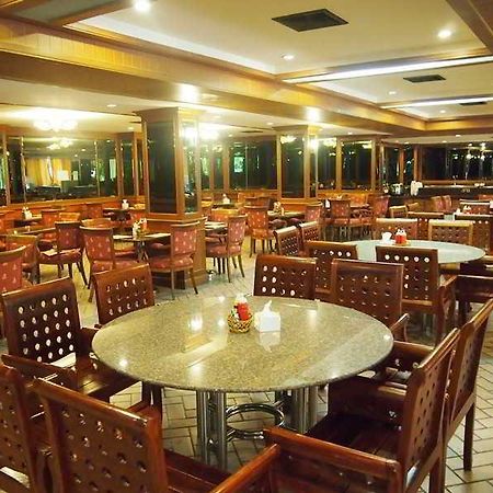 Jomtien Holiday Pattaya Otel Dış mekan fotoğraf